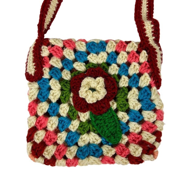 Vintage 1970s Kidcore Crochet Envelope Square Crossbody Bag - Picture 3 of 3